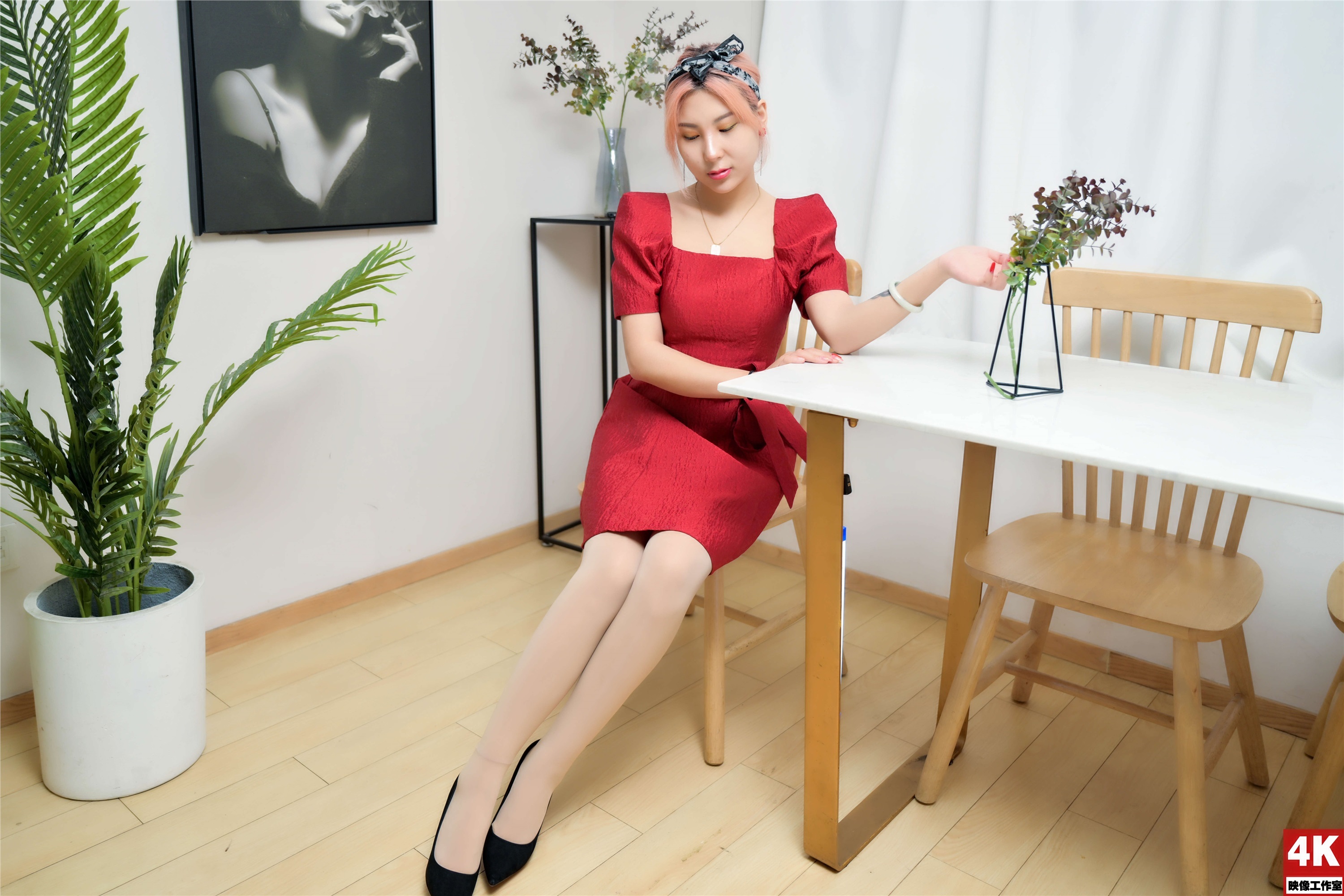 Ligui丽柜 2022.08.17 氛围灯下的肉丝 小發